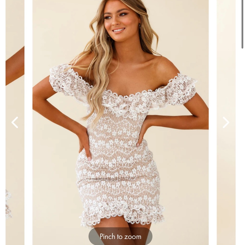 NWT* selfie Leslie beige lace dress